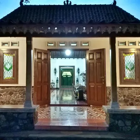 Omah Pitoe Yogya Homestay-2